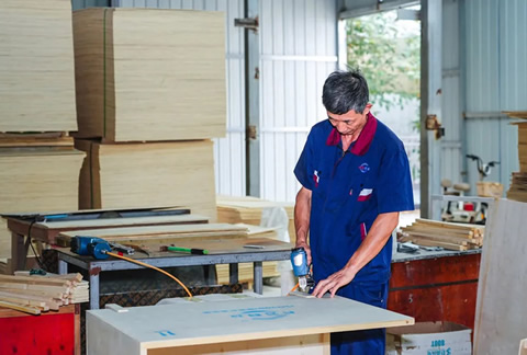 Equipment Packing Case Fabrication